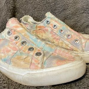 Blowfish Malibu Play sneaker pastel tie dye size 10.5 Women's